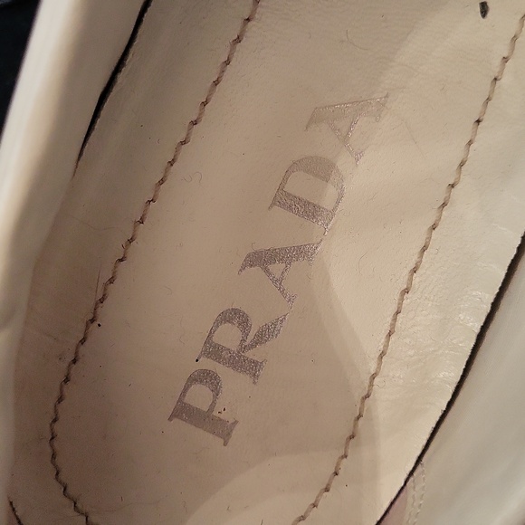 White prada leather shoes size 37.5 ladies - Picture 5 of 8